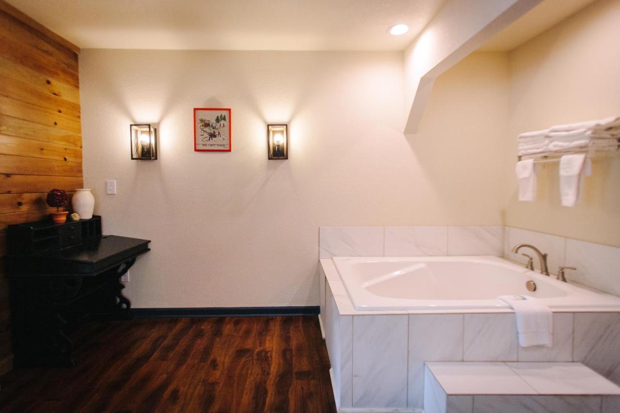 Riverbend Motel & Cabins 헬렌 외부 사진