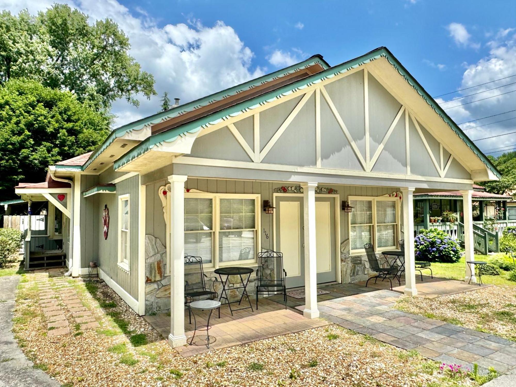 Riverbend Motel & Cabins 헬렌 외부 사진