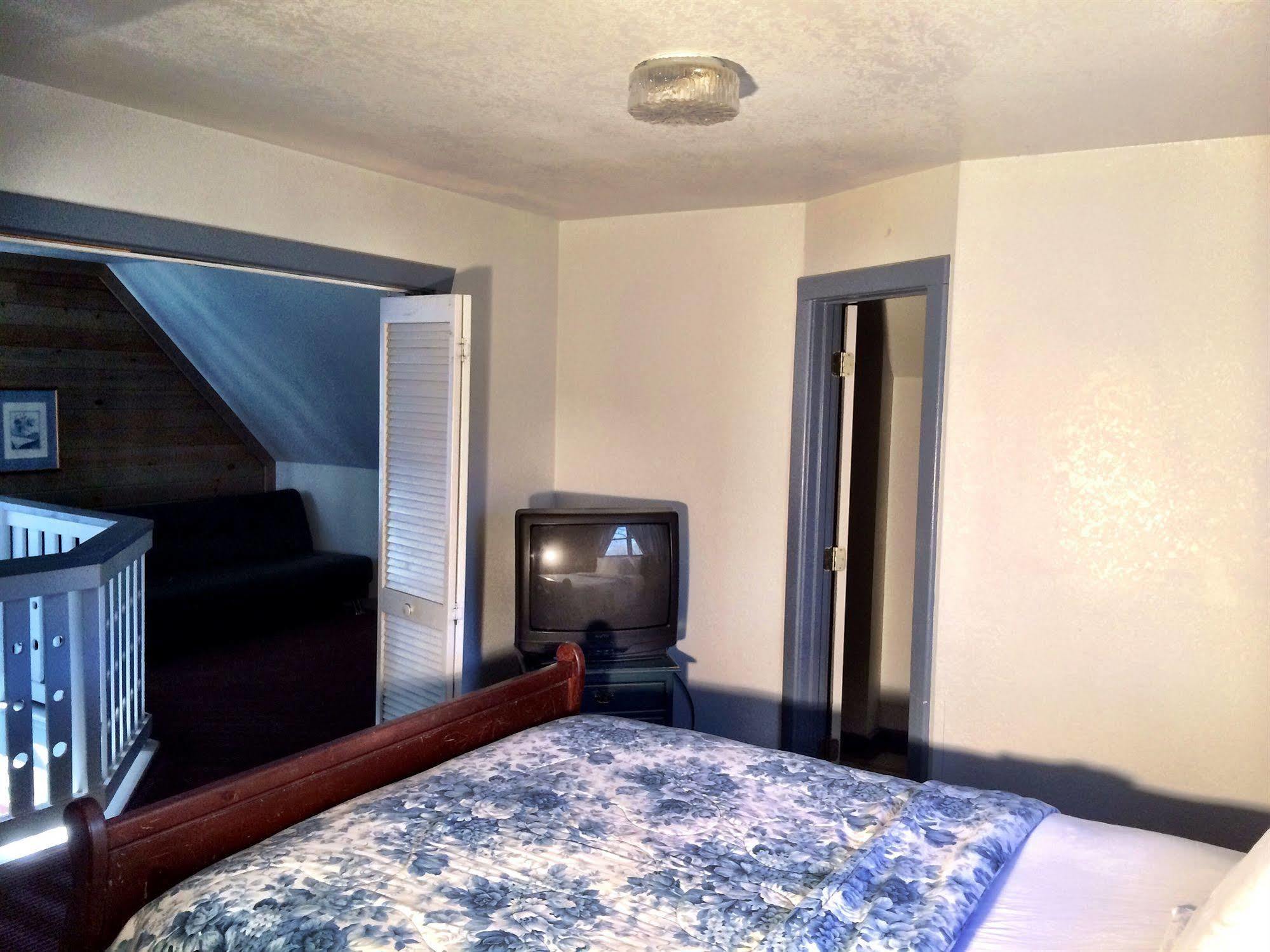 Riverbend Motel & Cabins 헬렌 외부 사진