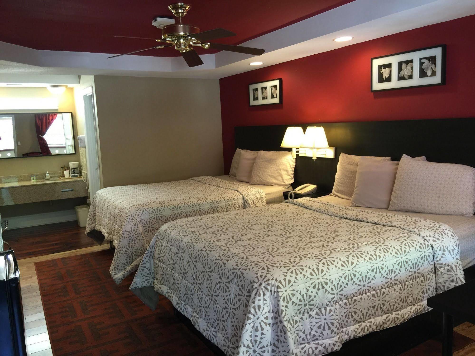 Riverbend Motel & Cabins 헬렌 외부 사진