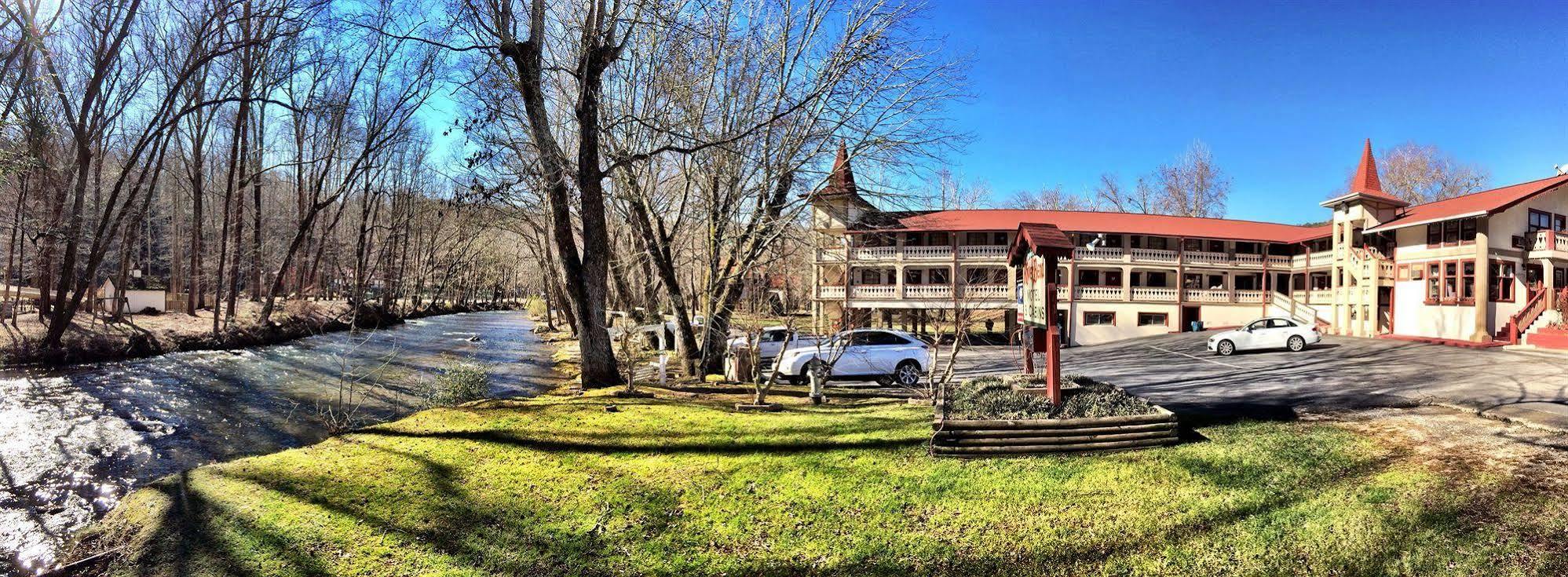 Riverbend Motel & Cabins 헬렌 외부 사진